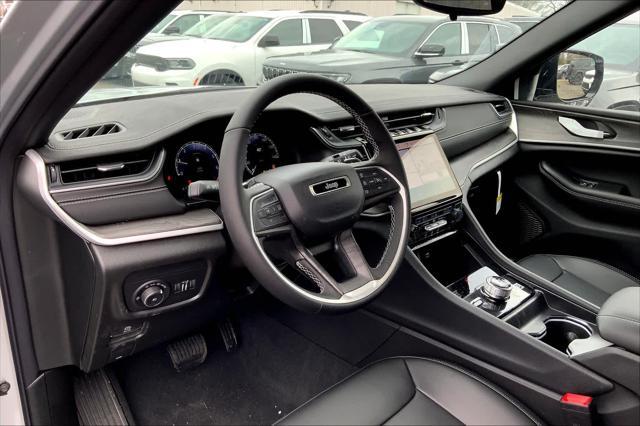 new 2024 Jeep Grand Cherokee L car, priced at $51,372