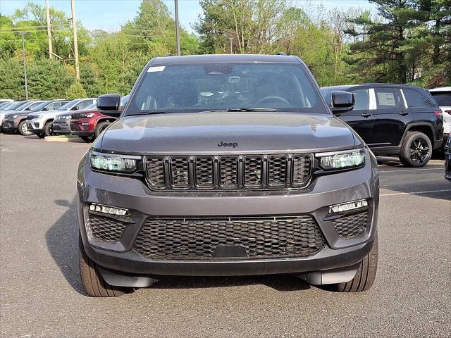 new 2025 Jeep Grand Cherokee car, priced at $52,895