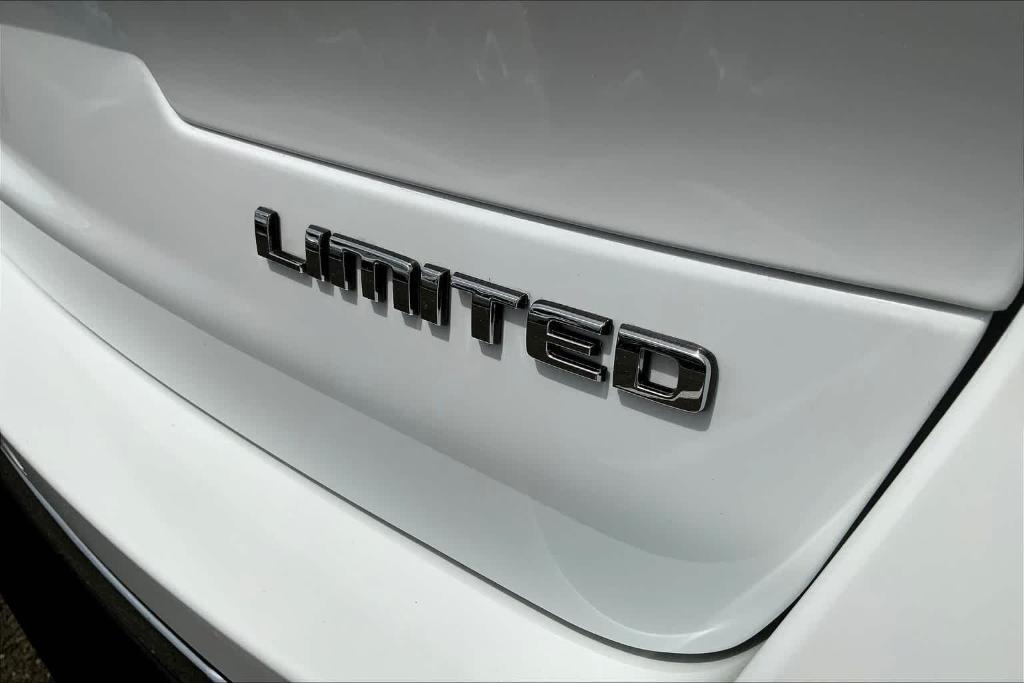used 2021 Jeep Grand Cherokee L car, priced at $31,781