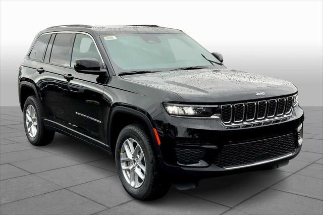 new 2025 Jeep Grand Cherokee car, priced at $40,696