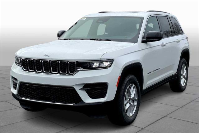 new 2025 Jeep Grand Cherokee car, priced at $39,393