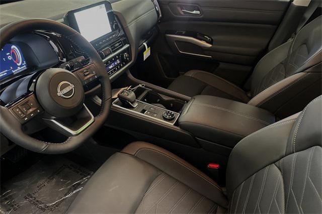 new 2024 Nissan Pathfinder car, priced at $48,863