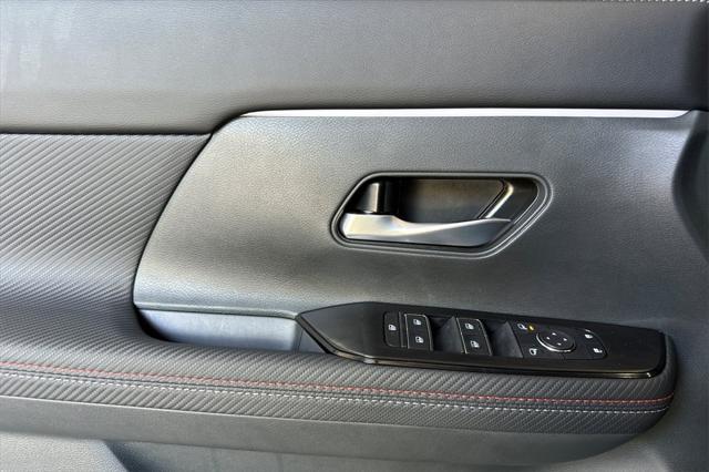 new 2025 Nissan Kicks car, priced at $31,710