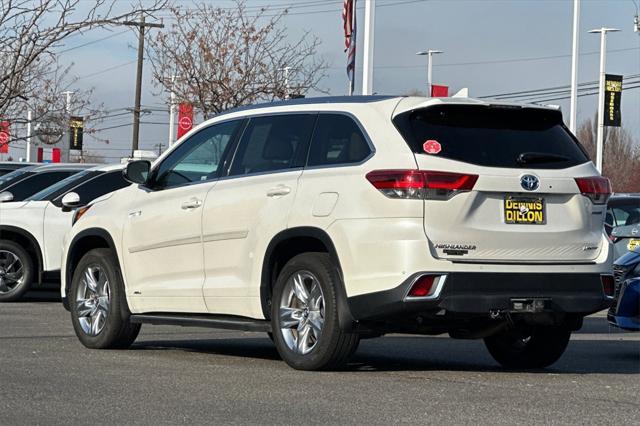 used 2019 Toyota Highlander Hybrid car, priced at $36,468