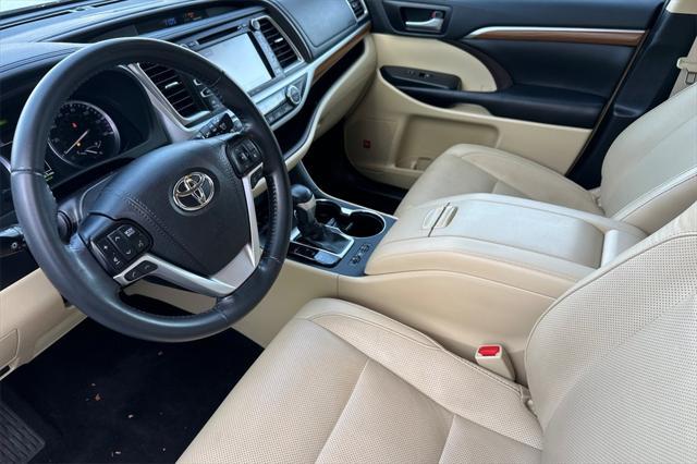 used 2019 Toyota Highlander Hybrid car, priced at $36,468