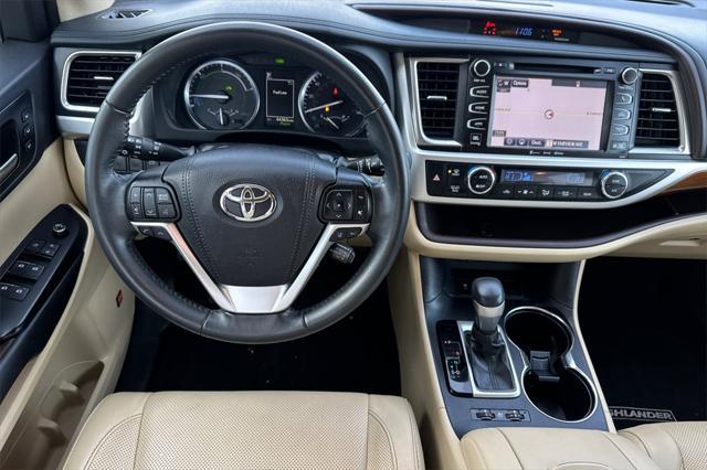 used 2019 Toyota Highlander Hybrid car, priced at $36,468