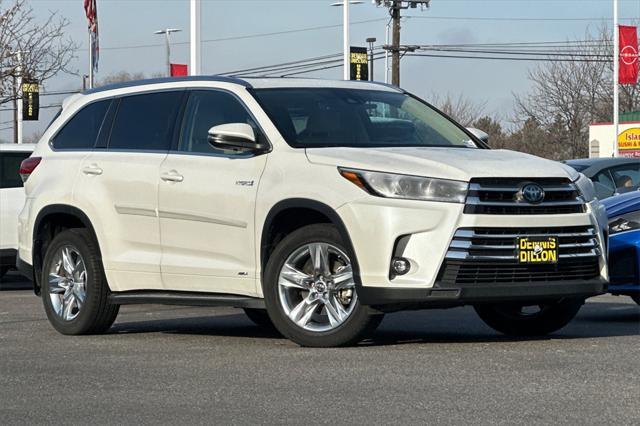 used 2019 Toyota Highlander Hybrid car, priced at $36,468