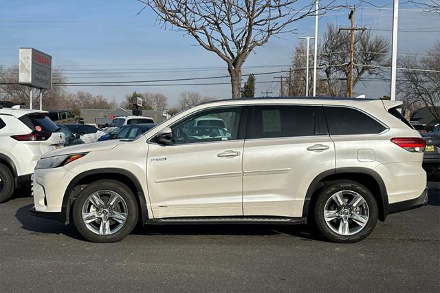 used 2019 Toyota Highlander Hybrid car, priced at $36,468