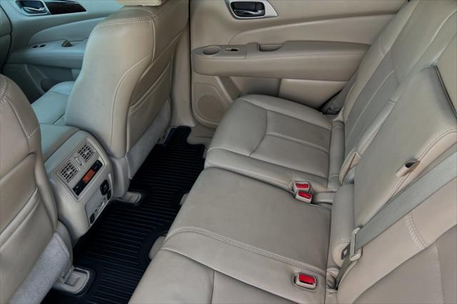 used 2014 Nissan Pathfinder car