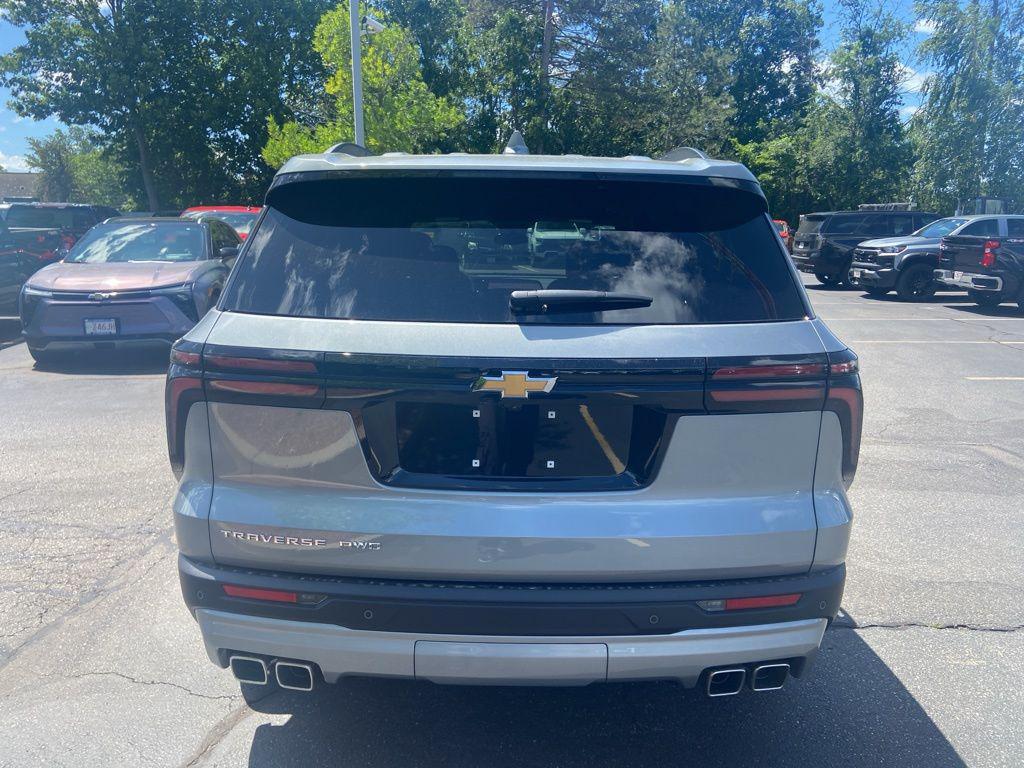 new 2025 Chevrolet Traverse car, priced at $44,060