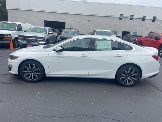 new 2025 Chevrolet Malibu car, priced at $28,570