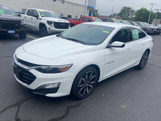 new 2025 Chevrolet Malibu car, priced at $28,570