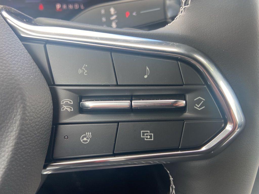 new 2025 Chevrolet Traverse car, priced at $44,060