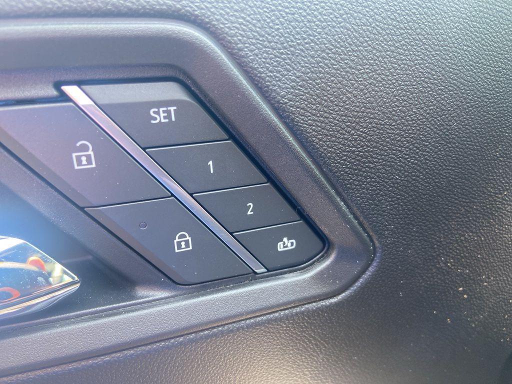 new 2025 Chevrolet Colorado car, priced at $49,995