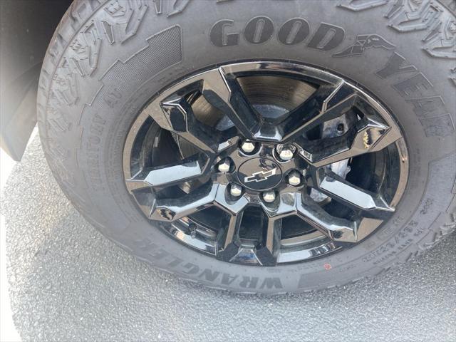 new 2025 Chevrolet Colorado car, priced at $49,995