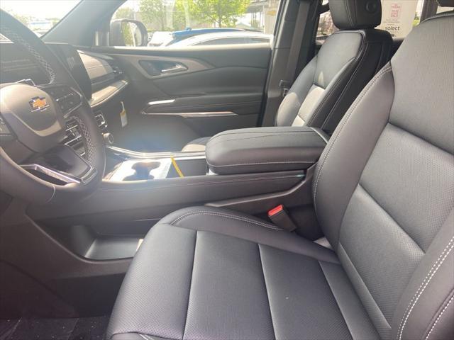 new 2025 Chevrolet Traverse car, priced at $45,945