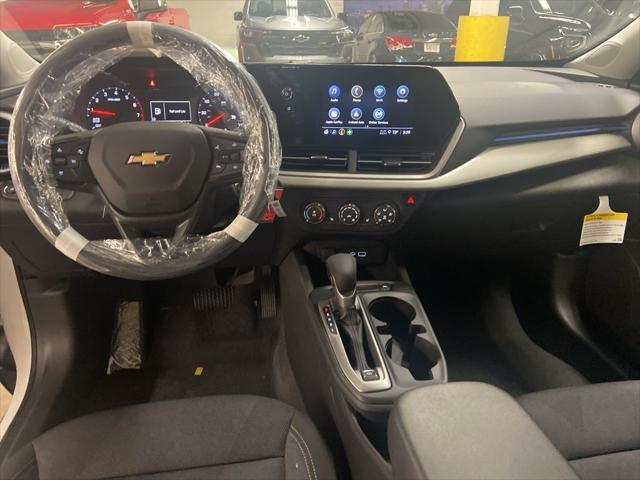 new 2025 Chevrolet Trax car, priced at $22,735