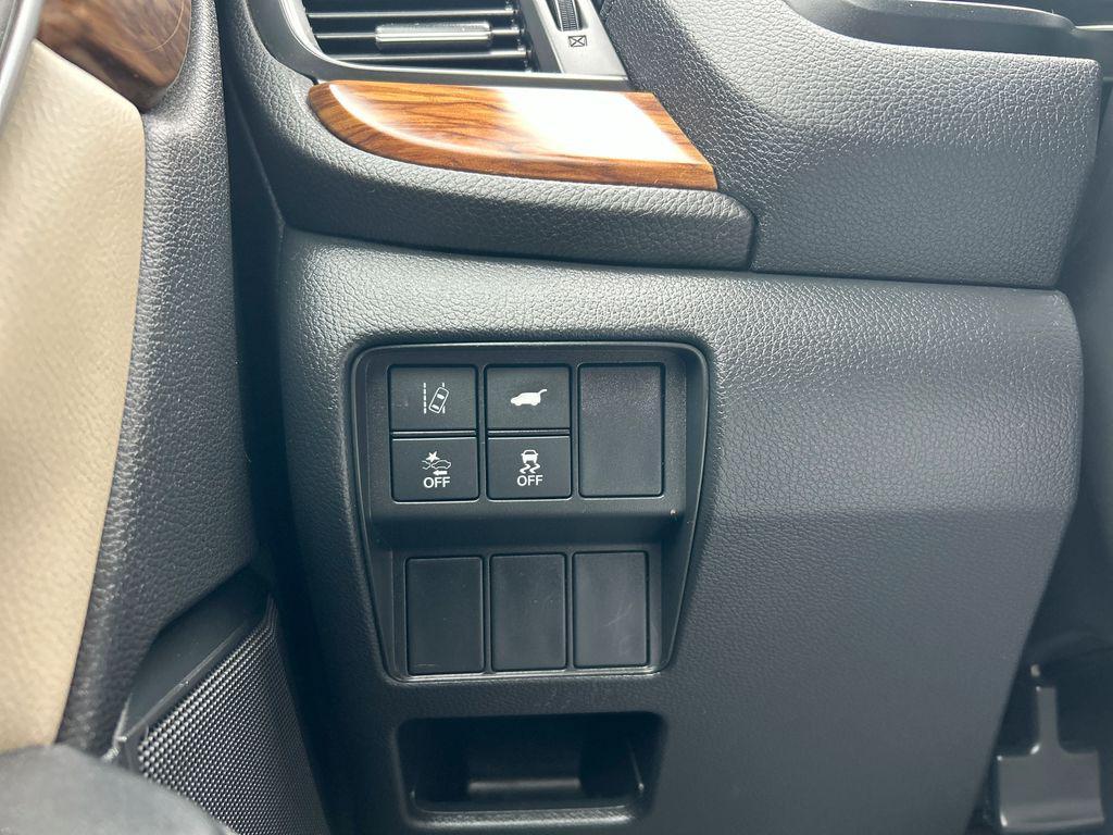 used 2017 Honda CR-V car, priced at $18,495