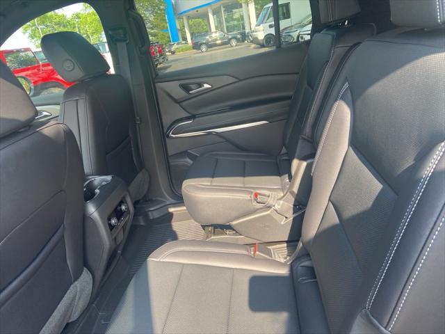 new 2025 Chevrolet Traverse car, priced at $44,560
