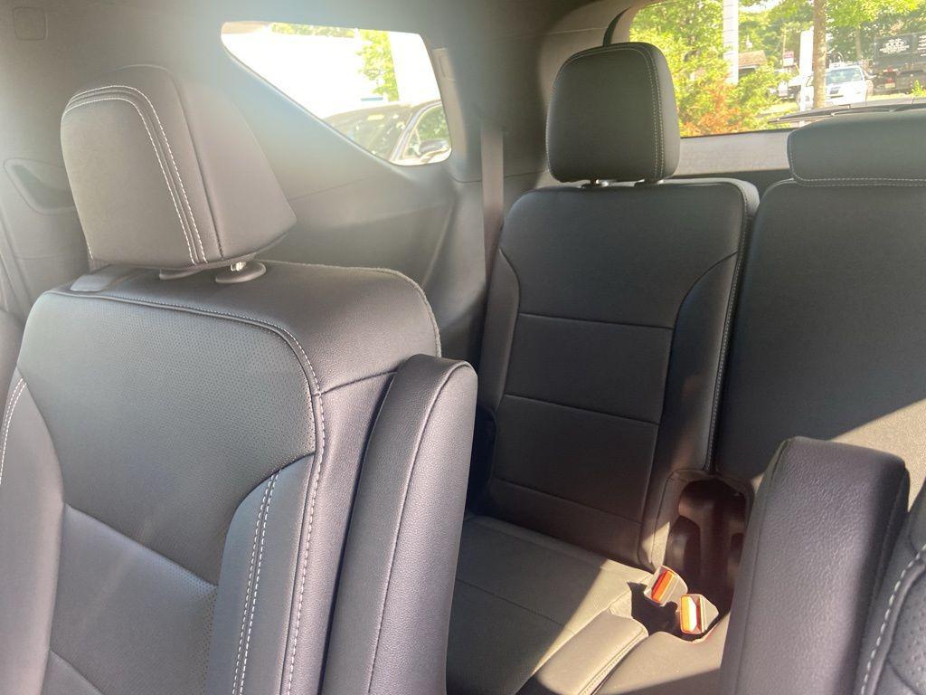 new 2025 Chevrolet Traverse car, priced at $44,060