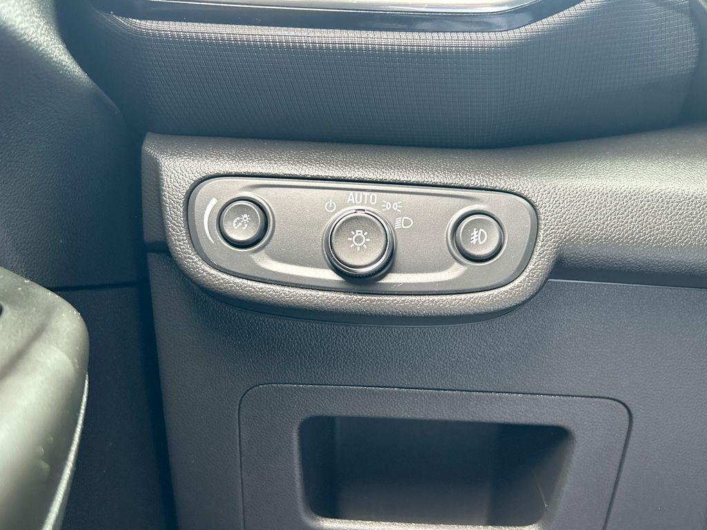 used 2023 Chevrolet TrailBlazer car, priced at $21,787