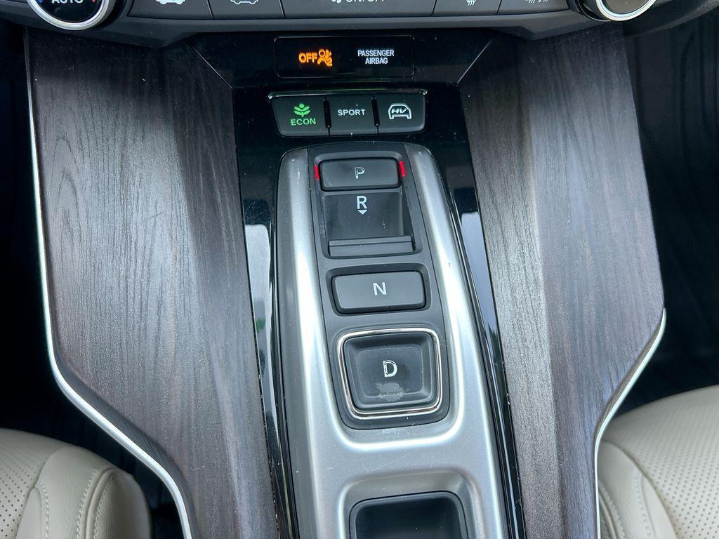 used 2018 Honda Clarity Plug-In Hybrid car, priced at $13,495