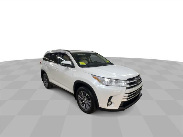 used 2019 Toyota Highlander car, priced at $22,675