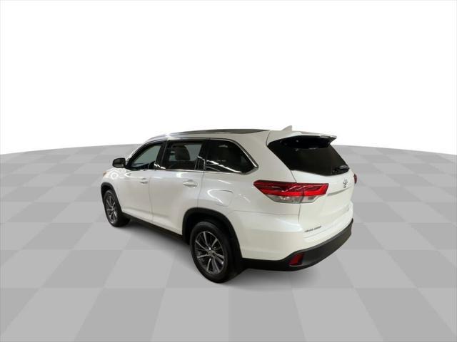 used 2019 Toyota Highlander car, priced at $22,675