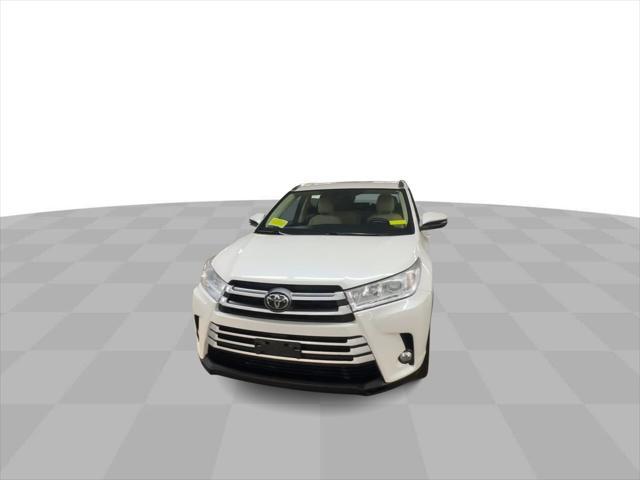 used 2019 Toyota Highlander car, priced at $22,675