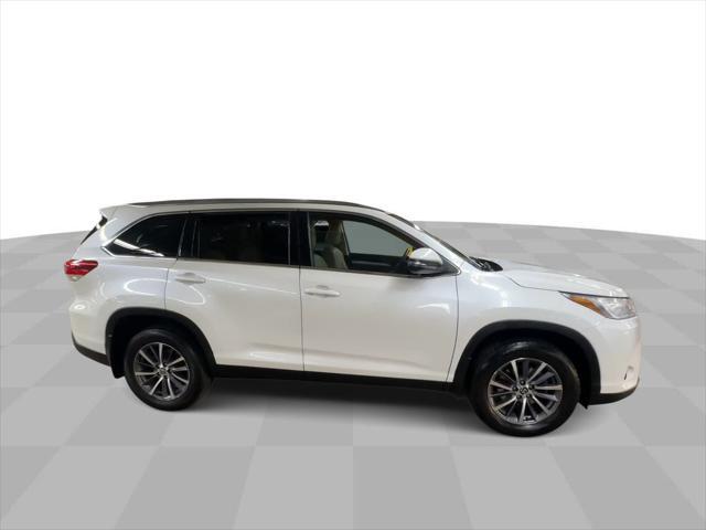 used 2019 Toyota Highlander car, priced at $22,675