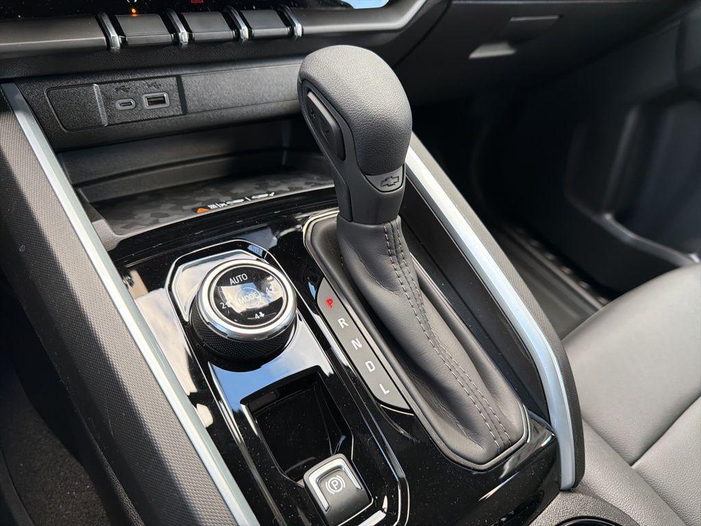 new 2026 Chevrolet Colorado car, priced at $45,255