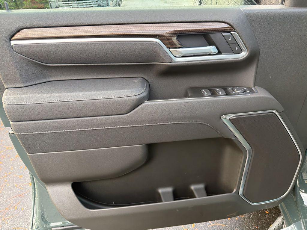 new 2026 Chevrolet Silverado 2500 car, priced at $69,395