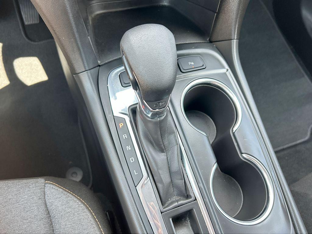 used 2023 Chevrolet Equinox car, priced at $24,498