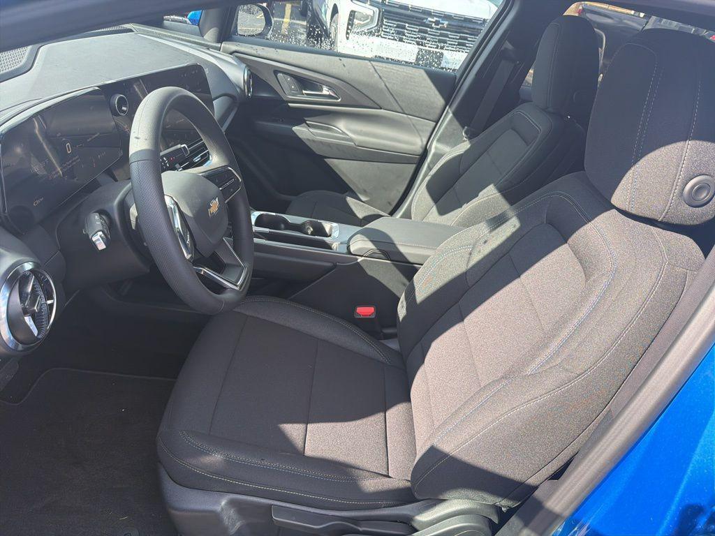 new 2026 Chevrolet Equinox EV car, priced at $31,995