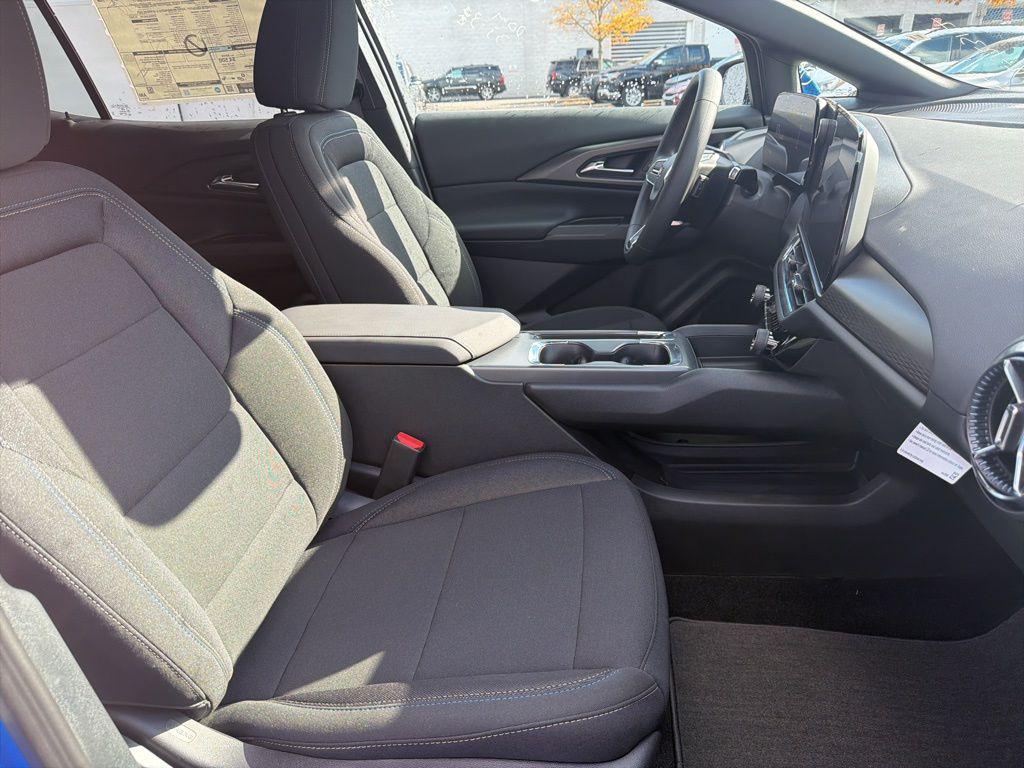 new 2026 Chevrolet Equinox EV car, priced at $31,995