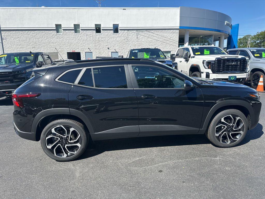 new 2026 Chevrolet Trax car, priced at $27,900