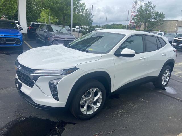 new 2025 Chevrolet Trax car, priced at $22,735