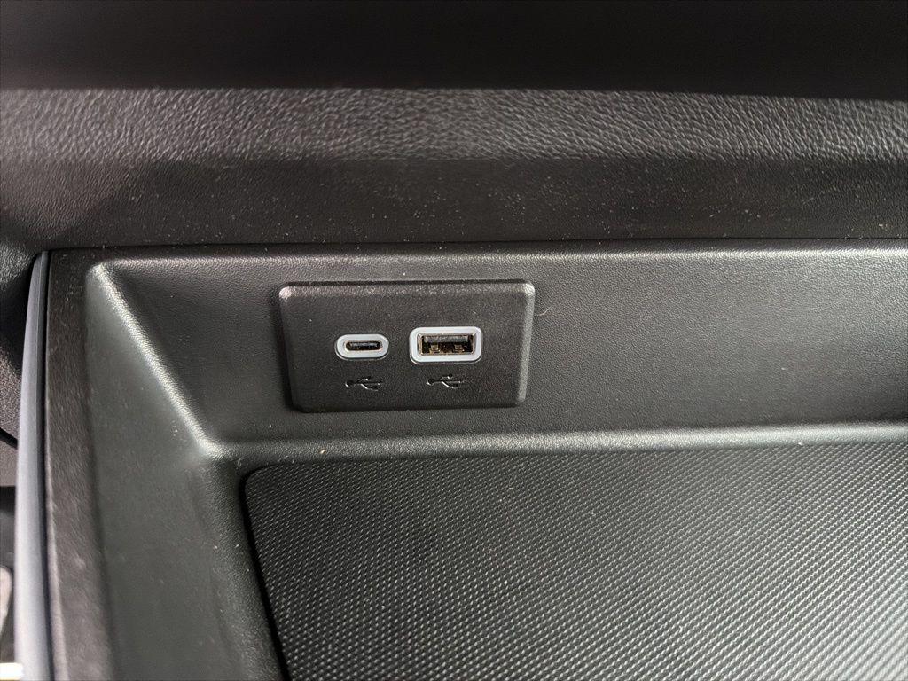 new 2025 Chevrolet BrightDrop 400 car