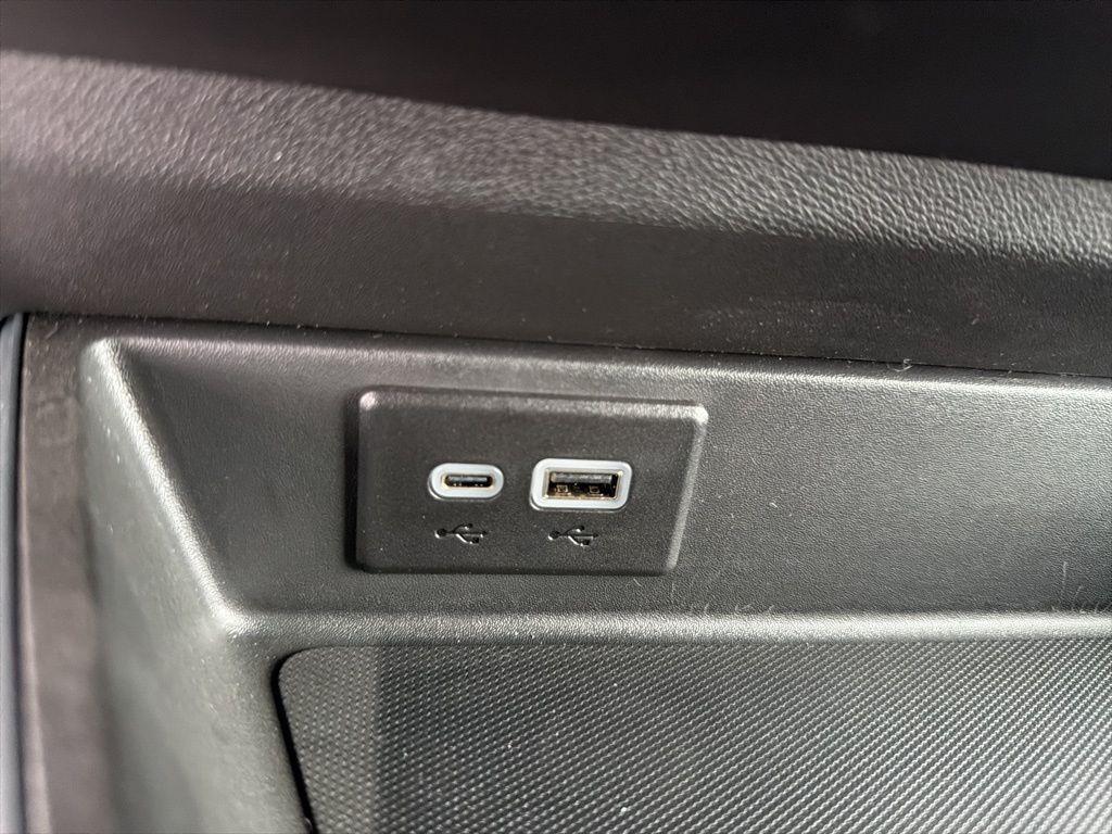 new 2025 Chevrolet BrightDrop 600 car