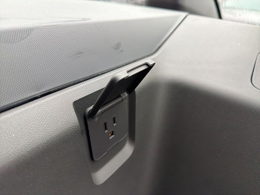 new 2025 Chevrolet BrightDrop 600 car