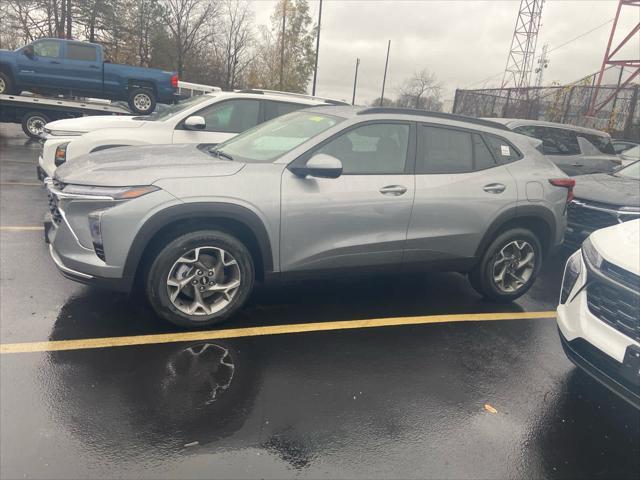 new 2025 Chevrolet Trax car, priced at $24,385