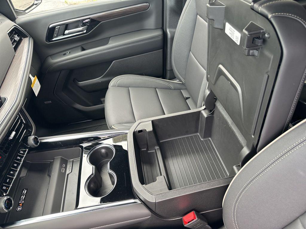 new 2026 Chevrolet Suburban car, priced at $86,105