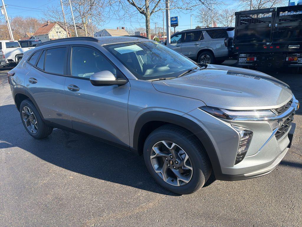 new 2026 Chevrolet Trax car, priced at $25,495