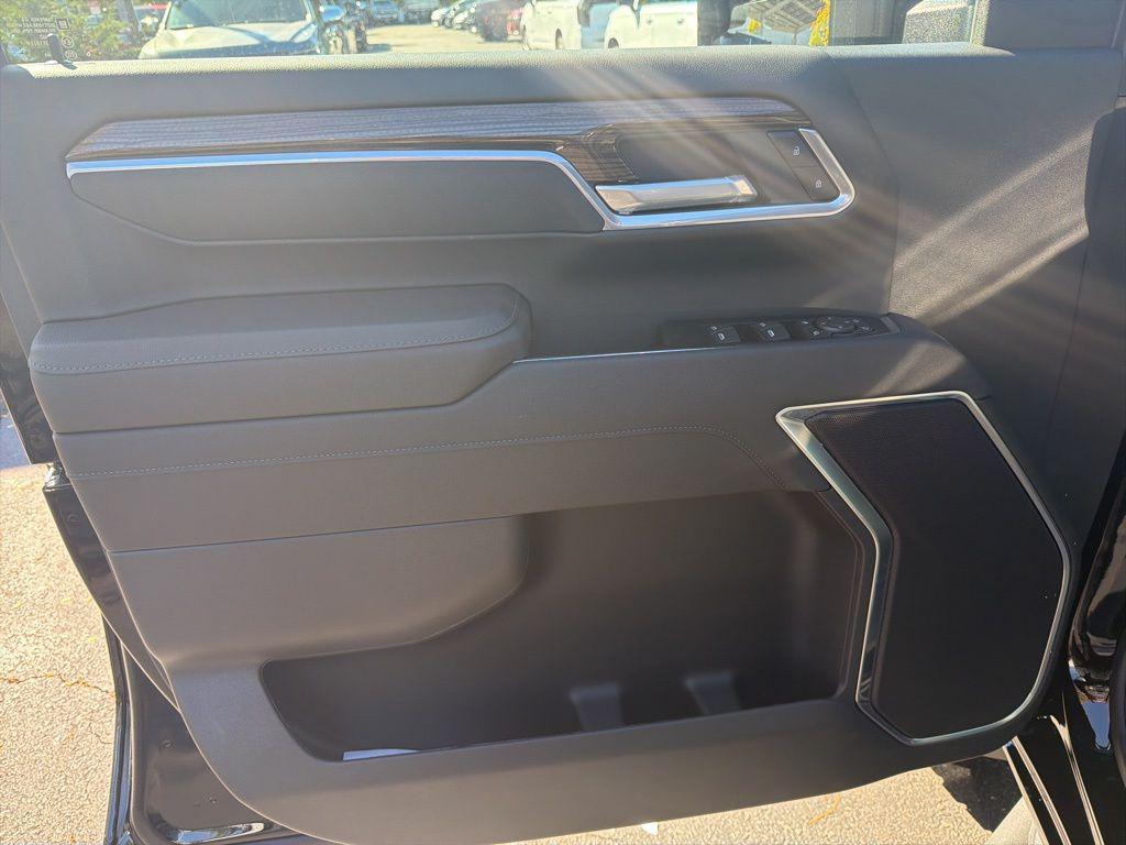 new 2026 Chevrolet Silverado 2500 car, priced at $69,000