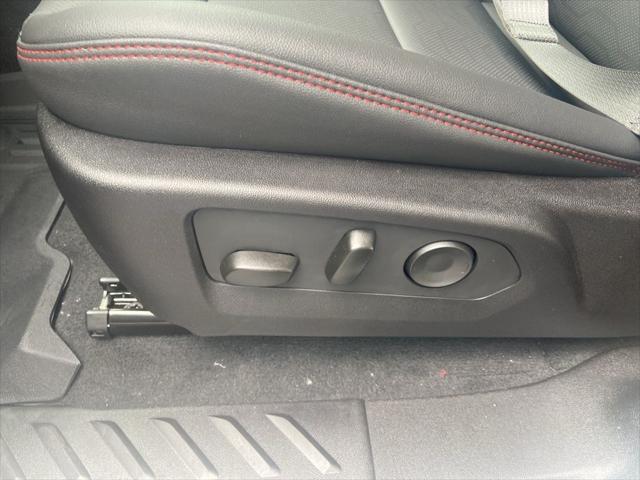 new 2025 Chevrolet Colorado car, priced at $50,670