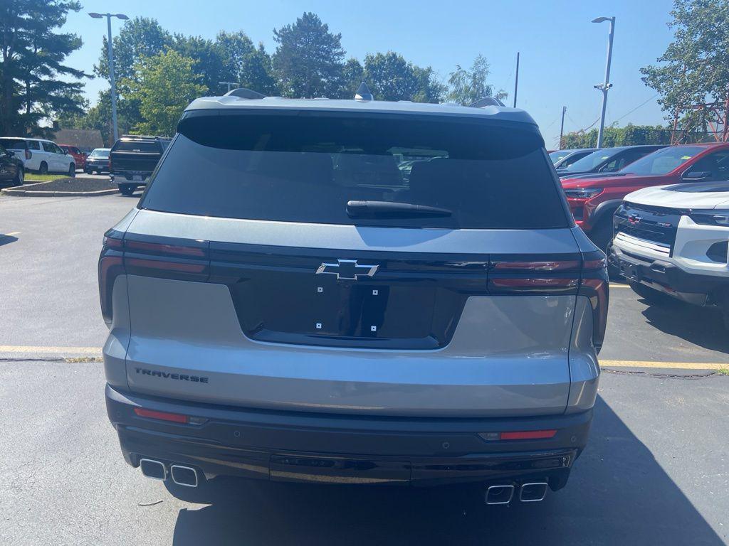 new 2026 Chevrolet Traverse car, priced at $45,630