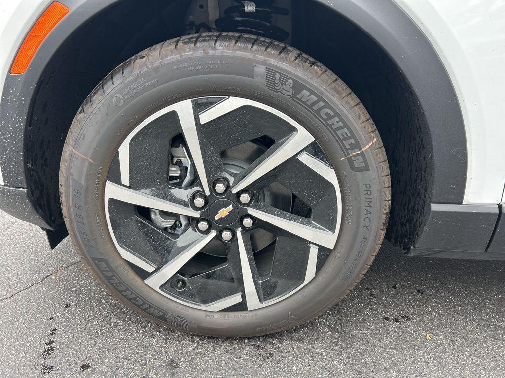 new 2026 Chevrolet Equinox EV car, priced at $34,995