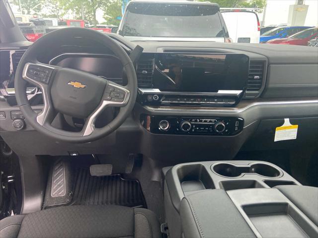 new 2024 Chevrolet Silverado 1500 car, priced at $51,995