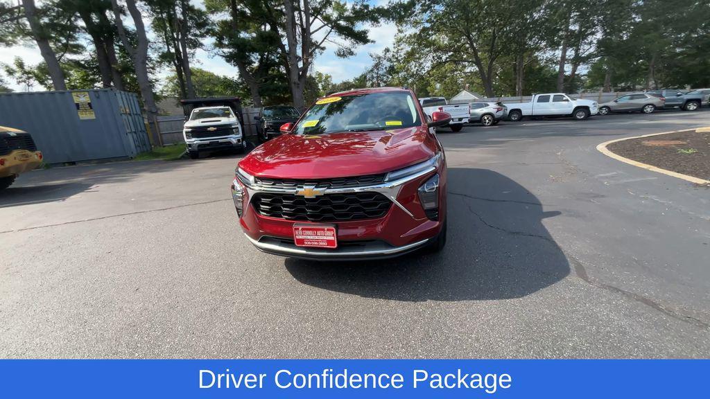 used 2025 Chevrolet Trax car, priced at $23,498
