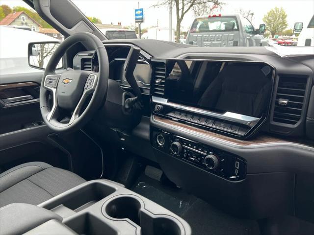 new 2024 Chevrolet Silverado 1500 car, priced at $47,995